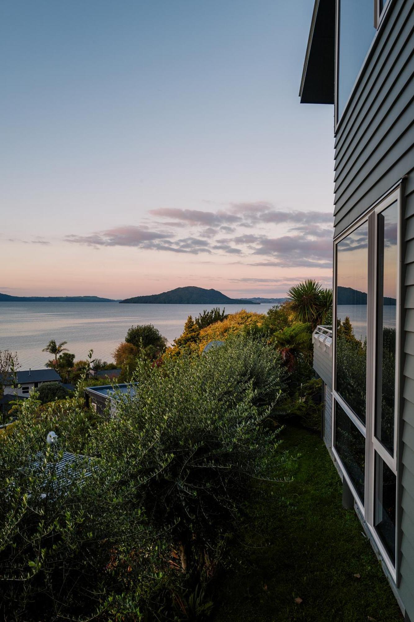 Rotorua Serenity Lakeview Retreat Eksteriør bilde
